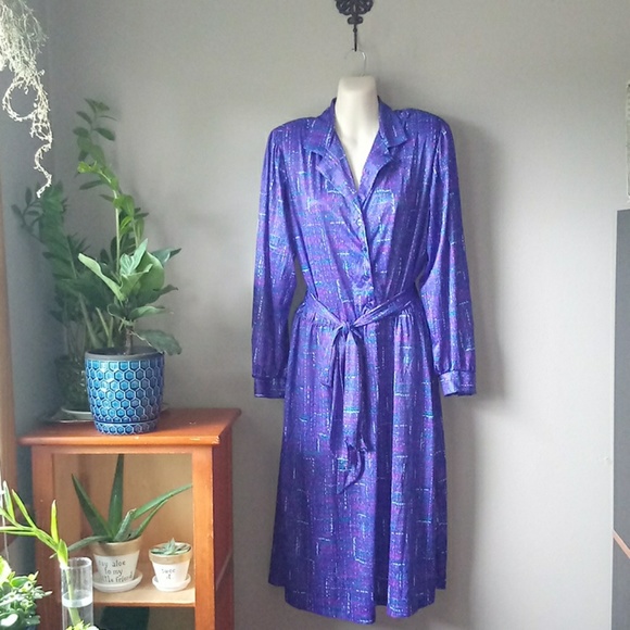 Anthony Richards Dresses & Skirts - Vintage Purple shirt dress with belt
